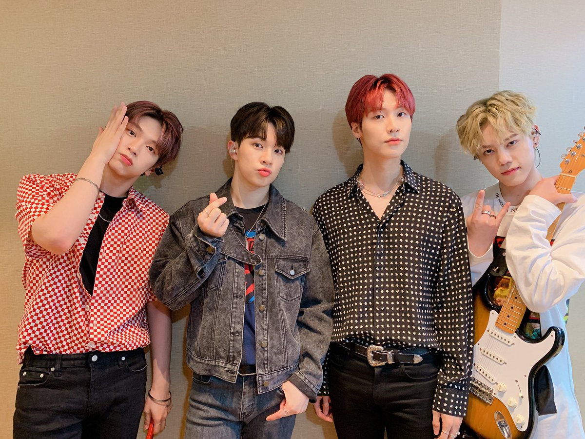 NFlyingofficial's tweet image. [📸] 오늘도 확신의 비쥬얼 엔플라잉❗️엔플라잉은 영원히 놓지 못한다는 것이 학계의 정설👌

#엔플라잉 #NFlying #놔