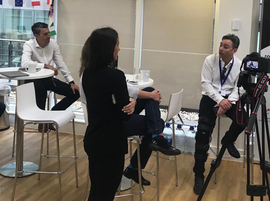 CSODEMEA's tweet photo. #CSODDevDay | Why are big telecom organisations ignoring this technology? @HCMMJD asks @lesleywprice from @LearnAppeal https://t.co/vN4WnP9eWt