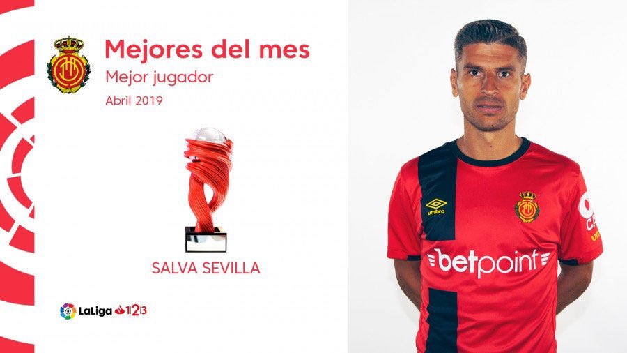 🏆 <a href="/SalvaSevilla14/">Salva Sevilla</a> es el jugador del mes de abril de #LaLiga123 

👏🏻 ¡Enhorabuena, Salva! 

#JuntsSomMillors #SomelMallorca