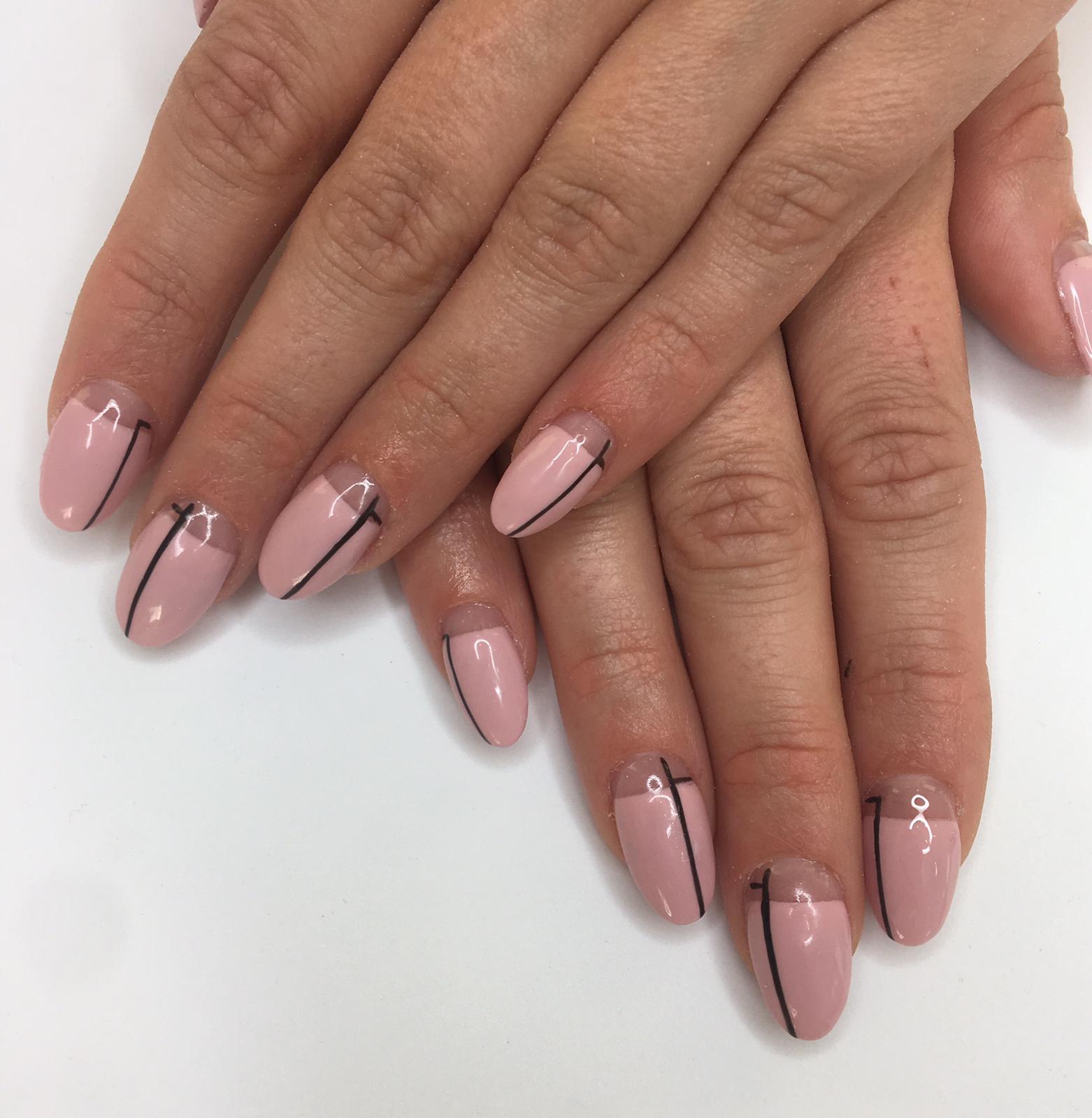Preen on Twitter: "Sometimes minimal is the best nail art! #gelnails  #nailart https://t.co/qE0m5Mtg7q" / Twitter