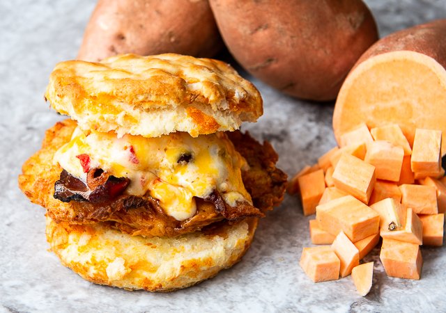 RiseCameronVlg's tweet photo. Sweet Potato Biscuit? ☑️ Righteous Chicken? ☑️ House-Made Pimento Cheese? ☑️ Crispy Bacon? ☑️ 

We're golden. https://t.co/cgxeaqIjJY