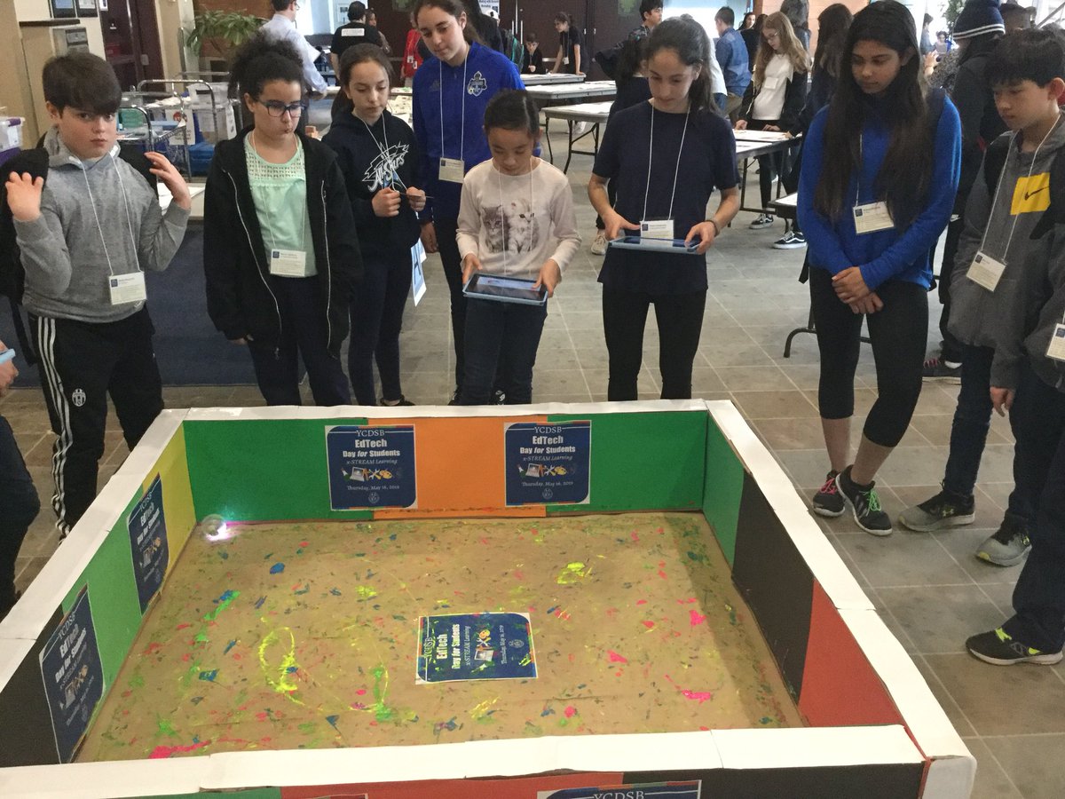 marinelli_tl's tweet photo. Ss @StAnneCES & @SMD_YCDSB exploring the fun activities at #StudentEdTech day during their lunch break #spheropainting #ozobotstoryboards @ycdsb https://t.co/ShTS5jaGYc