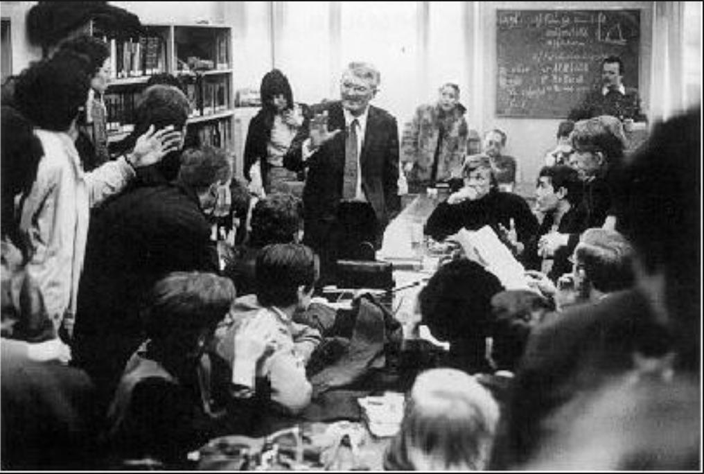Habermas debating with students in Frankfurt 1960s. 
redelephant.wordpress.com/2006/03/07/hab…