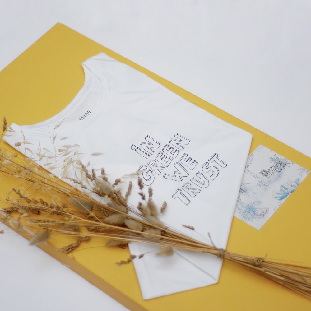 EKYOG's tweet image. On lance notre concours #InGreenWeTrust 🍃 sur Facebook et Instagram ! 🍀Gagnez un tee-shirt pour vous et votre meilleure alliée Green 😍