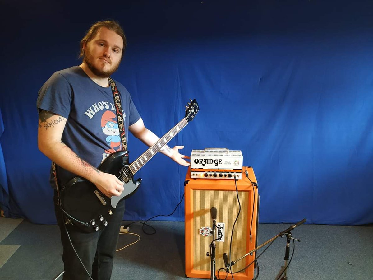 Rythm guitar anyone?

#deafbrood #rythmguitar #rock #rockmusic #hardrock #rocknroll #recording #Studio #heavymetal #NewRelease #Marshall #orange