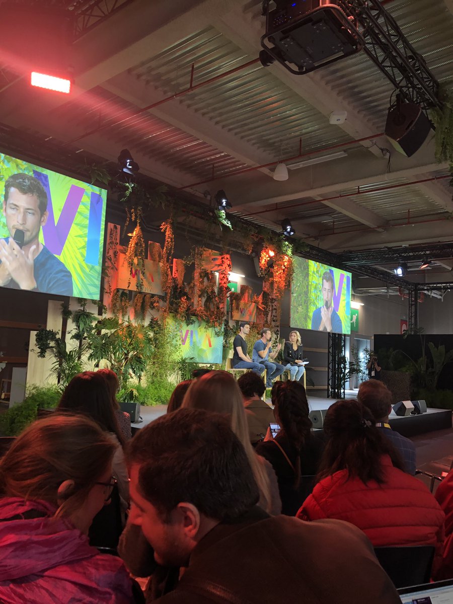 Conférence intéressante à <a href="/VivaTech/">VivaTech</a> sur “L’UX design for business growth” avec les CEO de <a href="/bunq/">bunq</a> <a href="/badi/">badi</a> #UX #startupchats