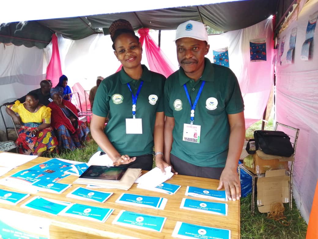 LemaApaiEdna's tweet photo. Speak of tangible blessings and I’ll definitely present these two...thankyou for your ingeniousness @AKitteni @sammwangoka @Irenemdee88 #childhoodcancerawareness          #Tannapediatriconcologyteam https://t.co/UwUxp3XmVt