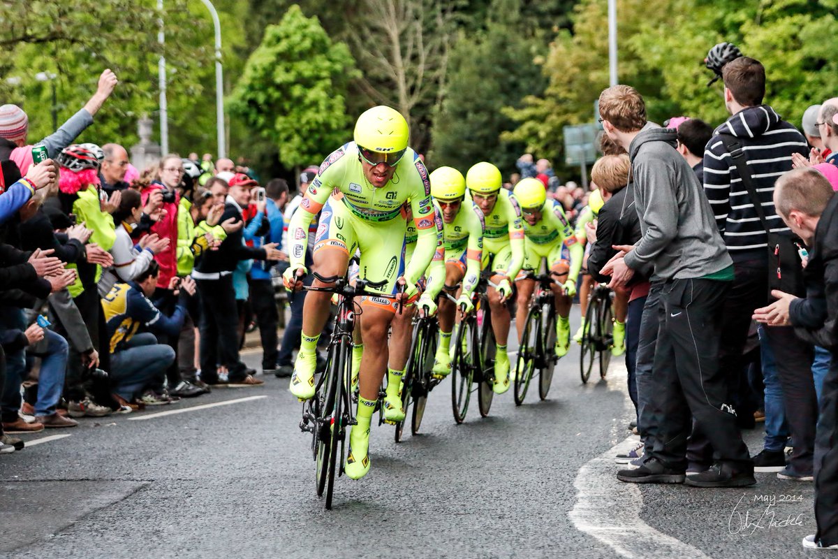 Caching the Giro |
5 years ago this week, the Giro d'Italia graduated from <a href="/QUBelfast/">Queen's University Belfast 🎓</a> with honours when the first stage of #giroditalia2014 was launched in Belfast. What a great spectacle it was. [#TBT from May 2014]
#giroditalia #ghostriders #giropede #TRON
