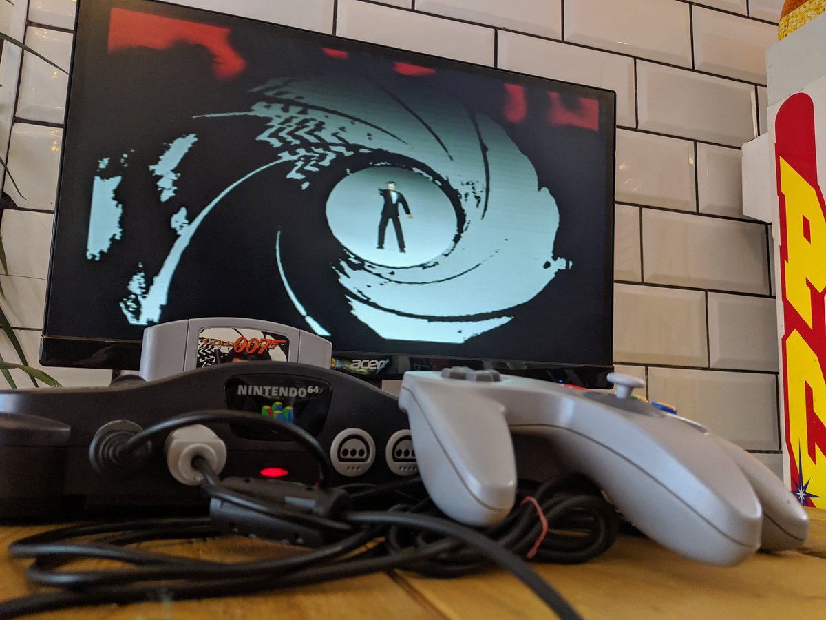 BDiddleys's tweet image. Another day another classic. Have to say, the controls have aged horribly 🤠