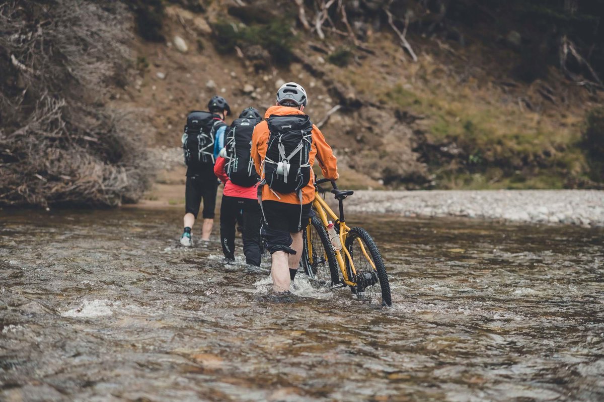 #TBT to when we teamed up with adventurer Paul Brett @properadventure who went on an awesome biking trip exploring Scotland's bothies with @shandcycles - see more in our bio link. #shackletonwhisky #openforadventure