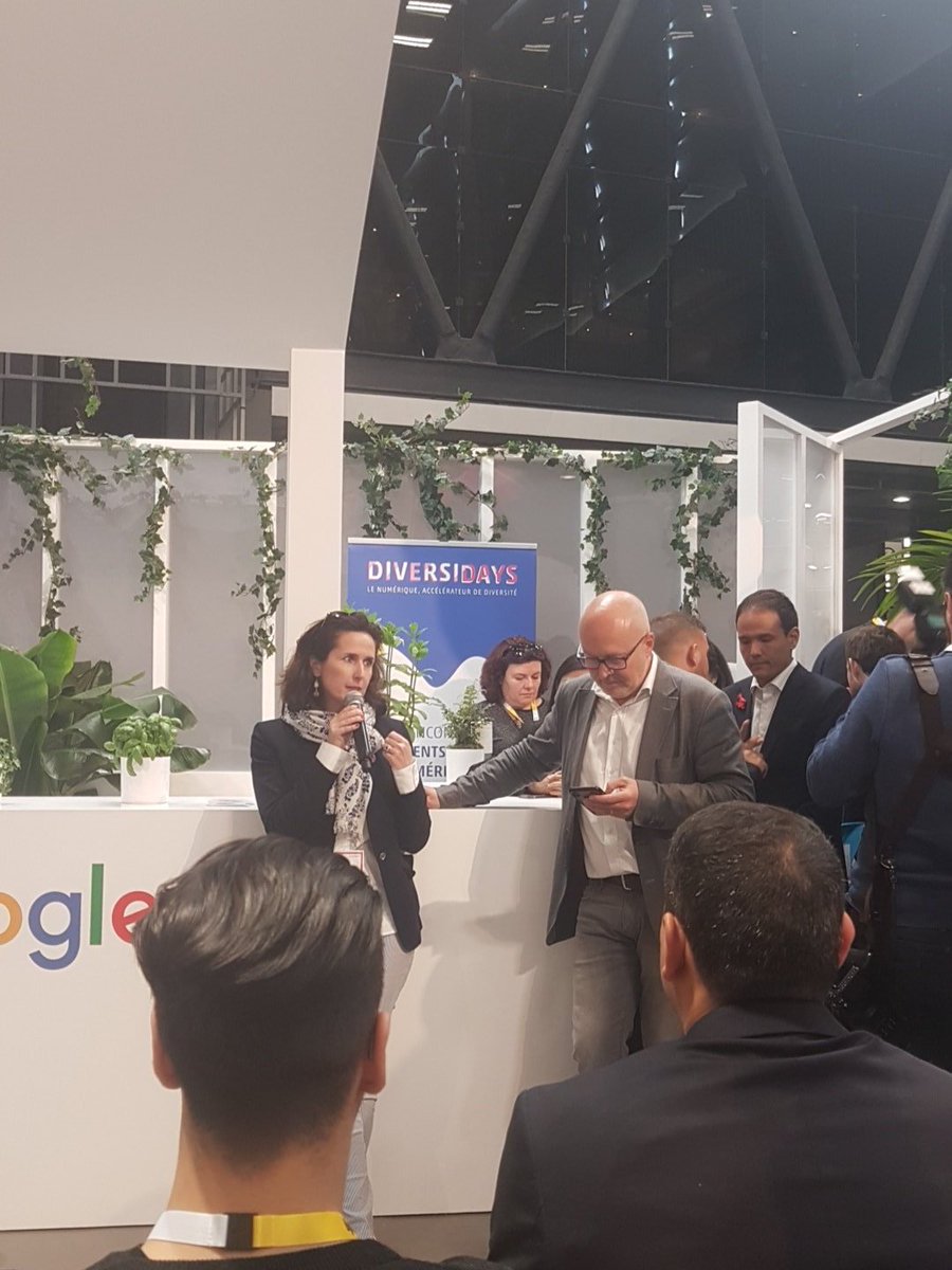 La passion d'entreprendre !
<a href="/GoogleEnFrance/">Google en France</a> soutien de choix des #diversidays
Responsable communication Google.
#VivaTech #VivaTechDLA  <a href="/MadiSeydi/">MadiSeydi</a>  <a href="/4SugarAgency/">4Sugar</a> <a href="/DominiqueCrochu/">Dominique Crochu 🇪🇺</a> <a href="/DiptyChander/">Dipty Chander</a> <a href="/Loubnaxk/">Loubna Ksibi</a> <a href="/digital_ladies/">Digital Ladies &Allies⚡️#WoGiTech #VivaTech 🎉</a>
