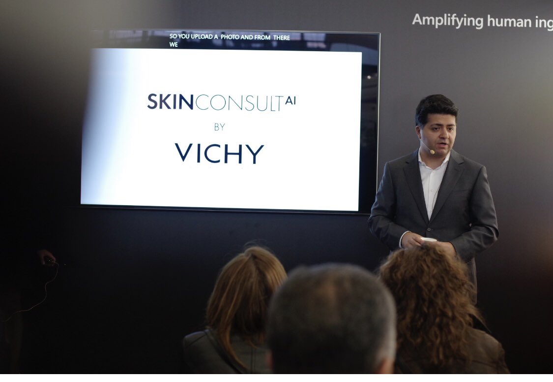 Parham Aarabi, CEO @ModiFace, discussing at @MicrosoftFrance booth <a href="/VivaTech/">VivaTech</a> all about #AI &amp; #AR in beauty, and how partnerships with #tech companies enable innovation #VivaTech #beautytech #MicrosoftAI #AlForGood