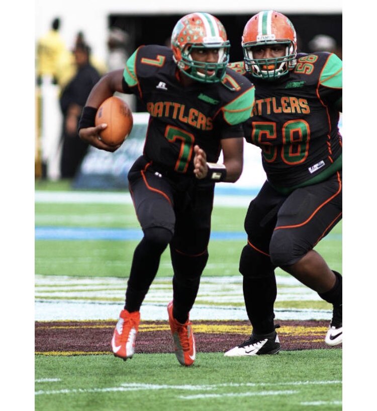 Keyfrmm321's tweet photo. Very thankful to receive an offer from FAMU 🐍🙌🏾@street_ralph @CoachDeeMCC @Jaydencamp3801 @4kkeyy #HBCU #FAMU #Rattlers https://t.co/YWjWmG98OB