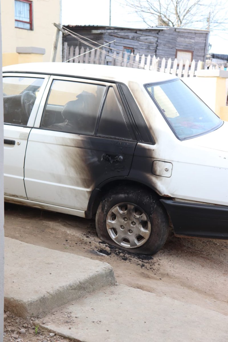 _ArriveAlive's tweet photo. Four vehicles damaged after traffic officials in the area embarked on special op targeting unroadworthy taxis
https://t.co/EuJfC19z2v #ArriveAlive #TrafficOfficials #UnroadworthyTaxis #MaliciousDamage https://t.co/XPBgl0PsCV