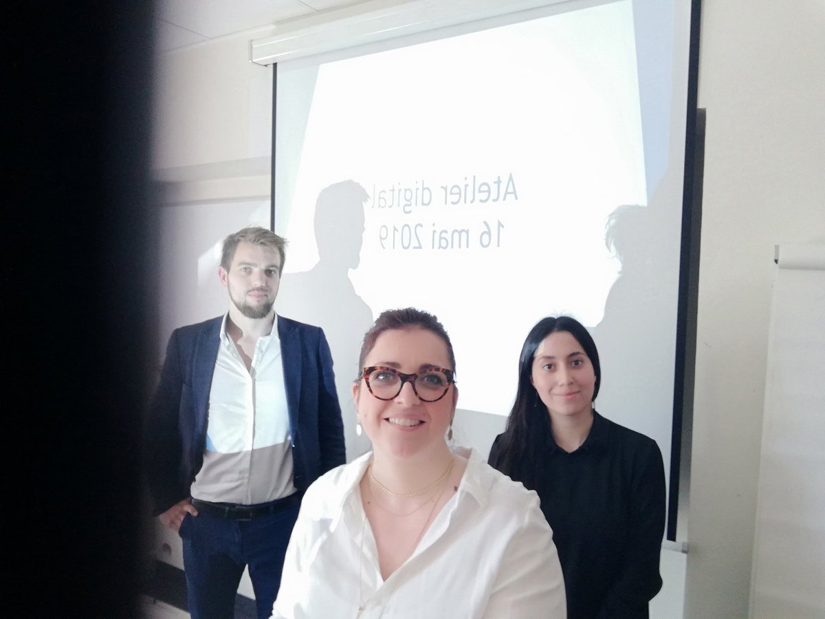 Amelie_Guilly's tweet photo. Succès de notre premier atelier digital à l'agence CIC de Gien👍
Nos clients ont été studieux et ravis📲💻
@ccoupechoux @sandrine_tiffet
#nouveaumonde #cicouest #banquededemain #digital #numerique #equipecicgienbriareaubigny https://t.co/XZ4SiLX1QU