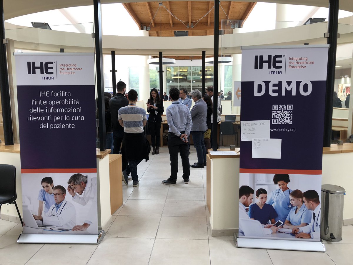 ritztwit's tweet photo. @Twitter demo IHE presso congresso nazionale AIIC 2019 https://t.co/3LVNuIkvKk