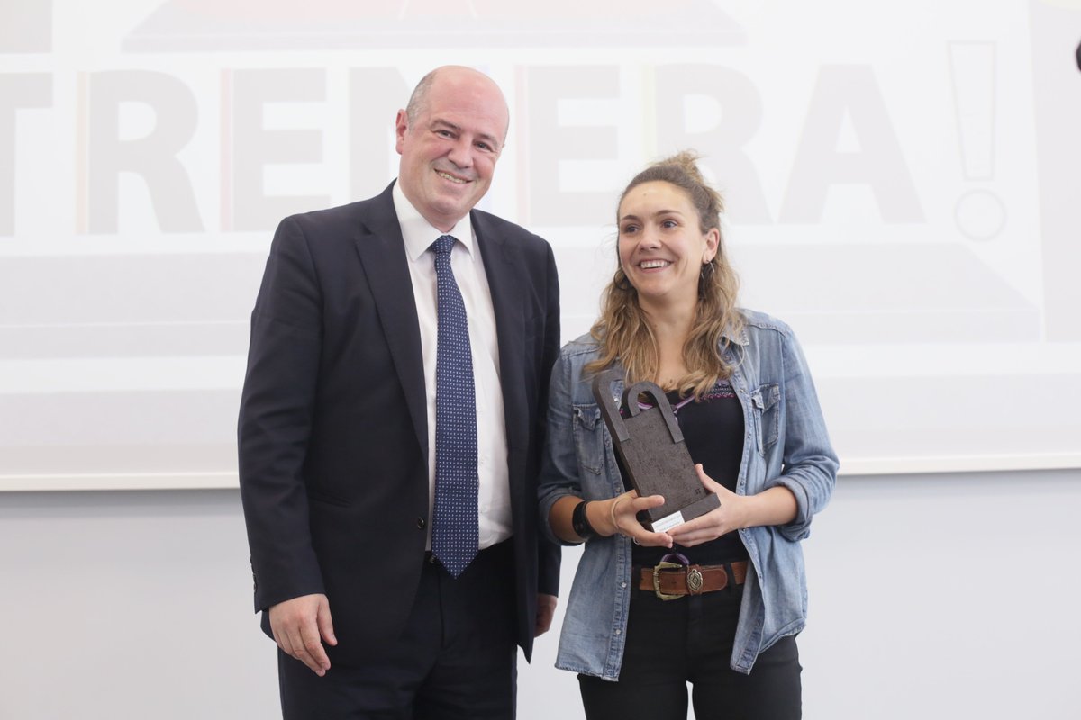 industriaEUS's tweet image. 📌✍ Un trabajo sobre producción lechera recibe el premio 🏆 #NEIKER mejor artículo de divulgación en euskera ➡️ labur.eus/M1S8q

📌✍ Esne ekoizpenari buruzko lan batek irabazi du 🏆 #NEIKER saria euskarazko dibulgazio artikulurik onenarentzat ➡️ labur.eus/Q7nf1