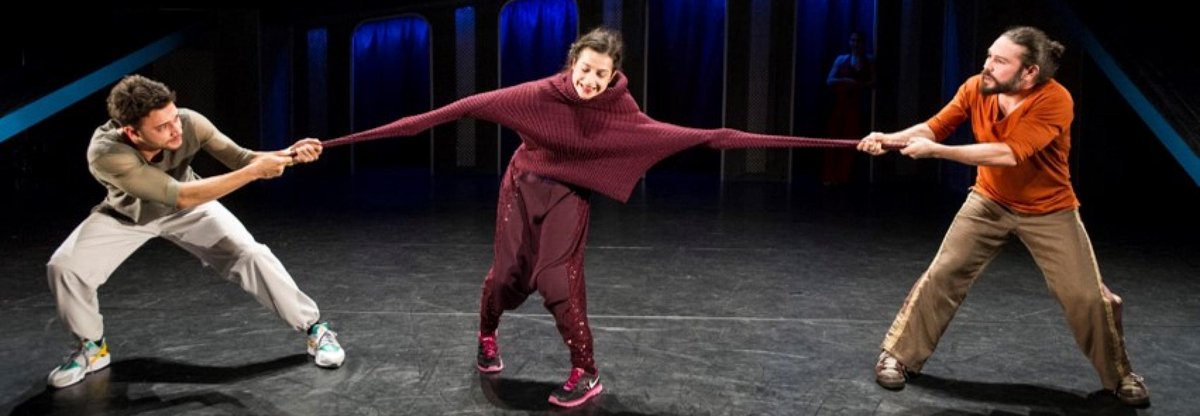 Hoe ga je om met artistieke vrijheid in het buitenland? We spraken erover tijdens Artistiek Kompas, een bijeenkomst van het Fonds Podiumkunsten en <a href="/DutchCulture/">DutchCulture</a>. <a href="/driesverhoevenC/">StudioDriesVerhoeven</a> <a href="/danstheateraya/">Danstheater AYA</a> <a href="/BonteHondAlmere/">BonteHond</a> &amp; World opera lab deelden hun ervaringen: dutchculture.nl/en/news/how-st…