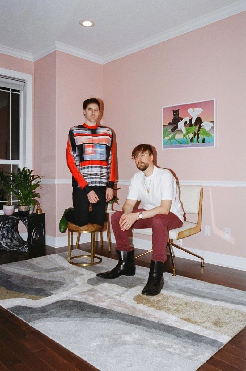 LISTEN: J-E-T-S link with KingJet on new track 'Look Out' - club tropes aligned to alt-R&amp;B textures, its reminiscent of the Neptunes... clashmusic.com/news/listen-j-…