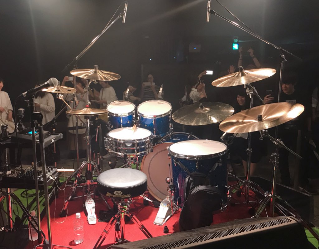 伊地知潔360°#Drumperformance live
改めて素晴らしいイベントでした✨
尊敬するドラマーのプレイをこんなに間近で見られることはないので…！
ドラムクリニックに引き続きPearlさん感謝！
潔兄さんのドラムは、パワフルだけどとても繊細で、しゃれてて気持ちいいのだー
叩き方も好き♡
#伊地知潔