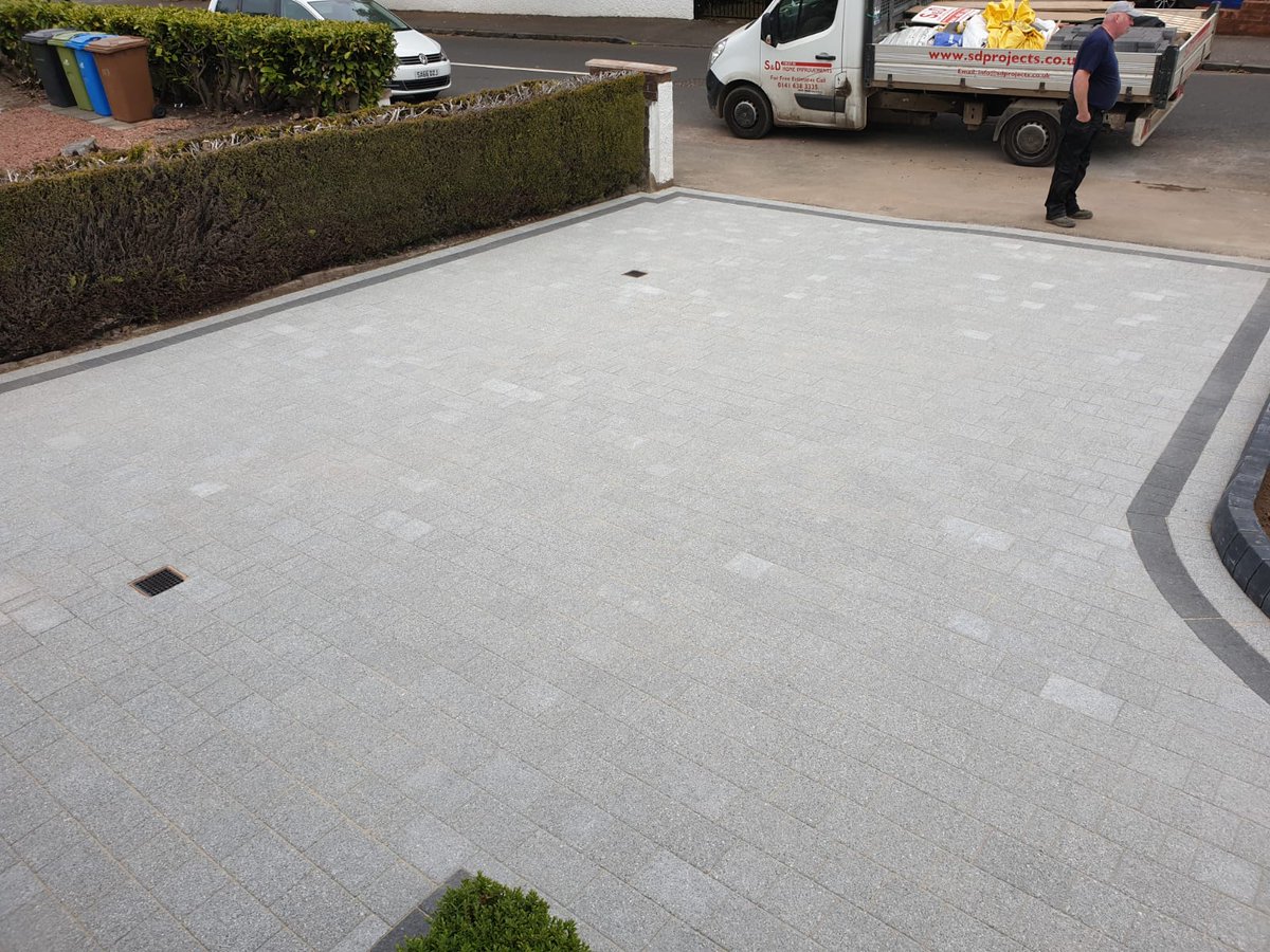 SDProjects's tweet image. Some before and afters of the S&amp;amp;D crew getting busy with some new driveways and lawns. Don't hold hold back on the opportunity for your driveways or lawns to look this good!😉