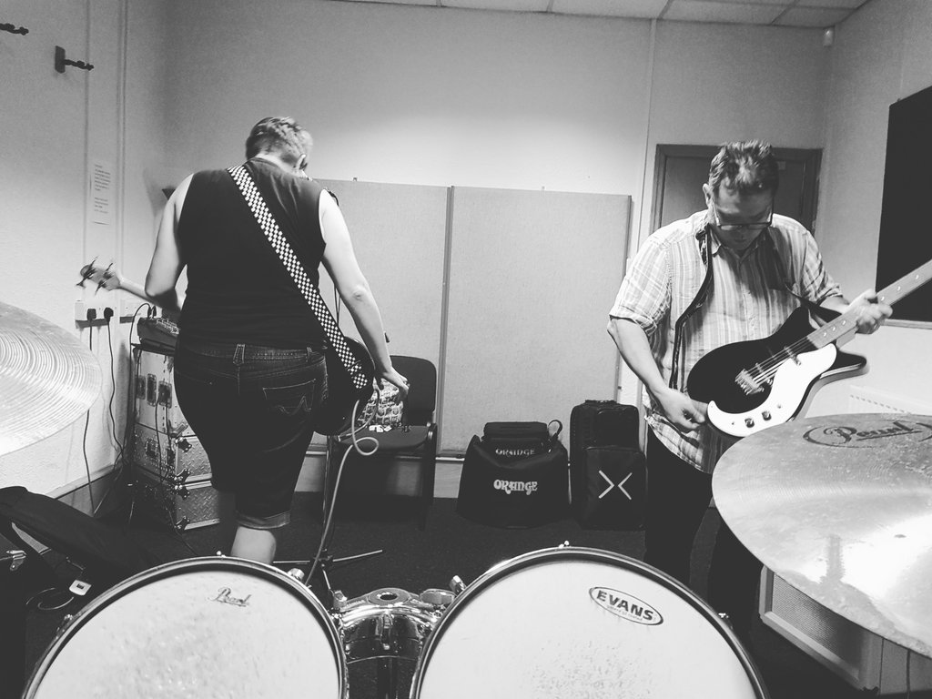 We play @stationhull tonight in Hull. Testing out some new material for <a href="/CottSpringboard/">Springboard Festival</a> Festival soon. 😎 <a href="/livemusicinhull/">Live Music In Hull</a>