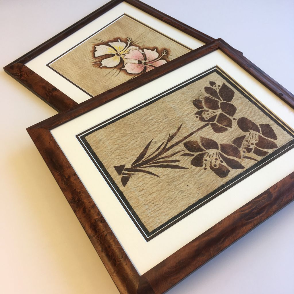 UckFramingCo's tweet image. A couple of paintings on bark, framed in a walnut veneer moulding.. #paintings #bark #walnutframes #customframing