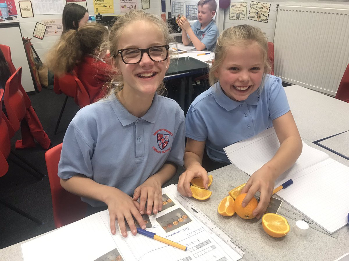 NewfoldYear4's tweet photo. We are using oranges to help us with fraction calculations. #fractions #practicalmathematics #mathsisfun https://t.co/CQHB06MMeQ