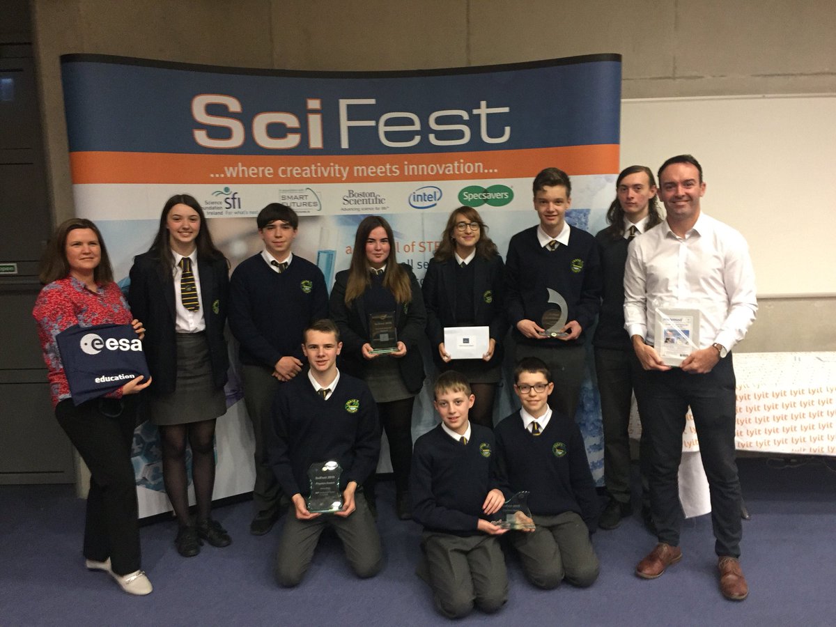 cranacollege's tweet photo. ⭐️Huge congratulations ⭐️ to Crana College Science students and teachers who had a fantastic day at Scifest. #CranaCollege won 6 awards. The Discover Space Award, Chemistry Award, Environmental, Physics Award, School Award and Teacher Award. Well done all. 🏆🏆🏆🏆🏆👌🏼👏🏻😁⚗️🔭🔬 https://t.co/an5Ck2qMFO