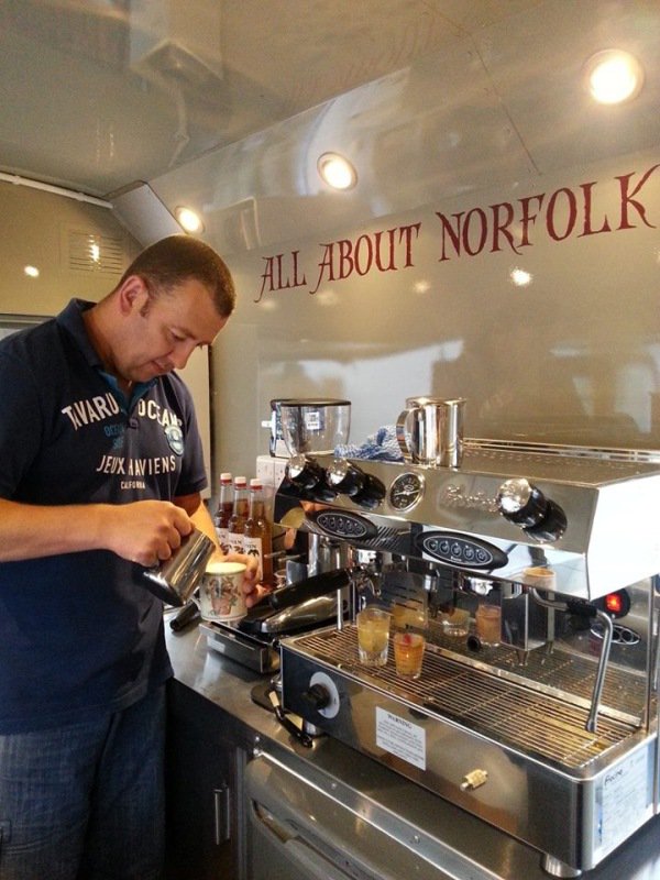 WilkMobCatSys's tweet photo. #mobilecatering #streetfood #catering #foodfestival #festivals #fairs #events #catering trailers #foodtruck #hvan #conversion #sellfood #wilkinsons #foodstalls  #streetfoodvans #burgervans #mobilefoodvans #foodvans  #mobilekitchen #retrofoodvans #citroen #citroenhvans https://t.co/kA64HsEMIO