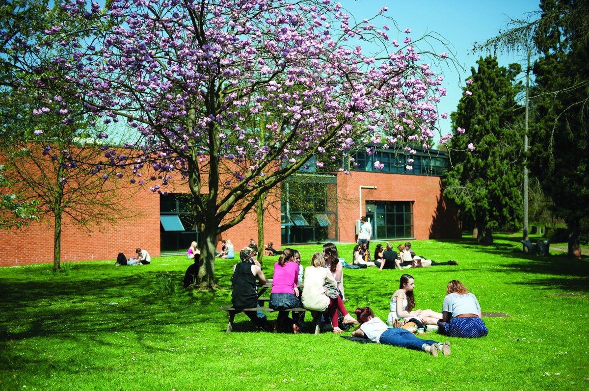 rosebruford's tweet photo. Booking is open for our 2020 entry School of Performance & School of Design, Management and Technical Arts open days. Book online @ https://t.co/LjHoFUCWWs #opendays #sidcup #JoinTheNextGeneration https://t.co/hDpw1IoSkN