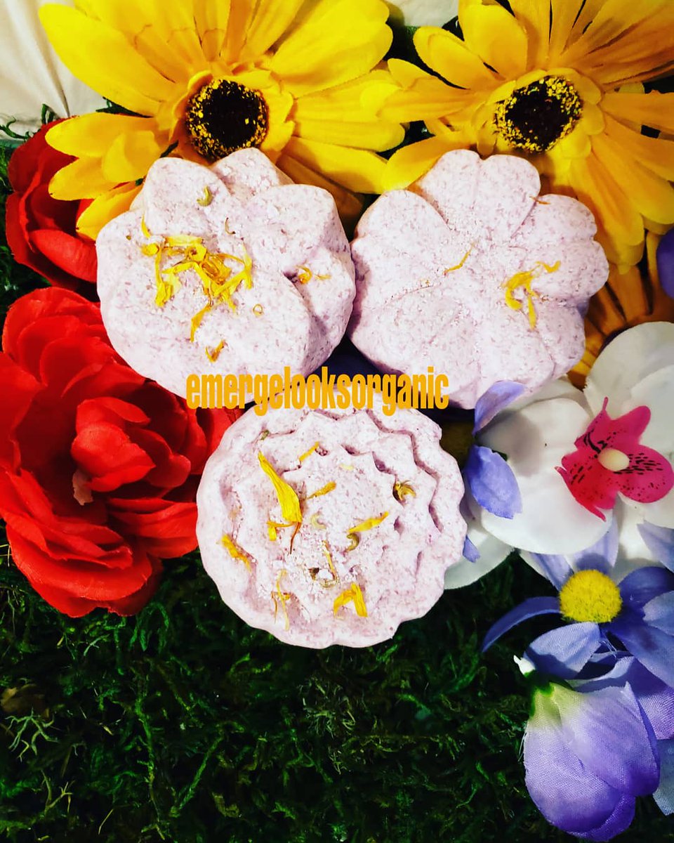 emergelooks's tweet photo. Amazing Bath Bombs. Relaxes, glows, and moisturizes skin
#bathbombs #dingnature #hustlersquare #emergelooksorganic https://t.co/DFFfZ0Cqkg