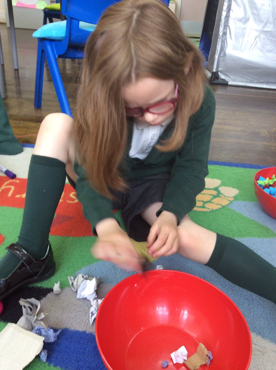 Fine motor skills activities in R9a today 🖐🏻 😃
Paper Rip Race 🗑
Peg Ball Race 🎾 
<a href="/SchoolBroomhill/">BroomhillSchool</a>