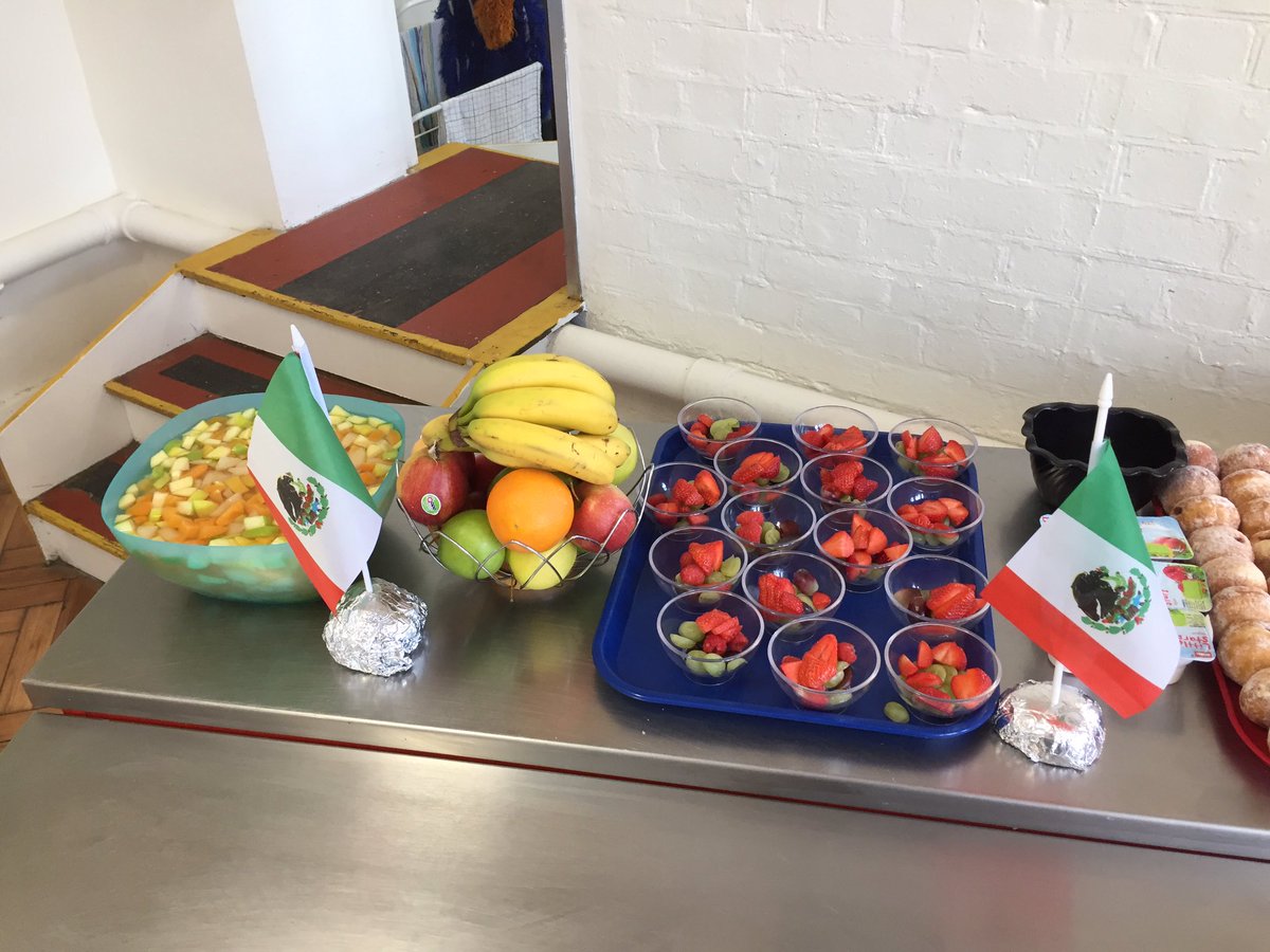 Sarahwh141004's tweet photo. Mexican madness was a huge success with 476 dinners served some children trying something new and the doughnuts were just the best @LoveCityserve @BnvilleVillage #allaboutthekids #teambournville #bournvillekitchen https://t.co/tJSZGRoFxz