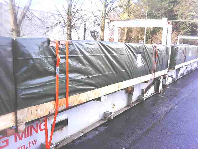 2 sets of transporters fabulously repacked, covered with tarpauline and stuffed onto 2x40'fr europecargo.be latest news for complete story