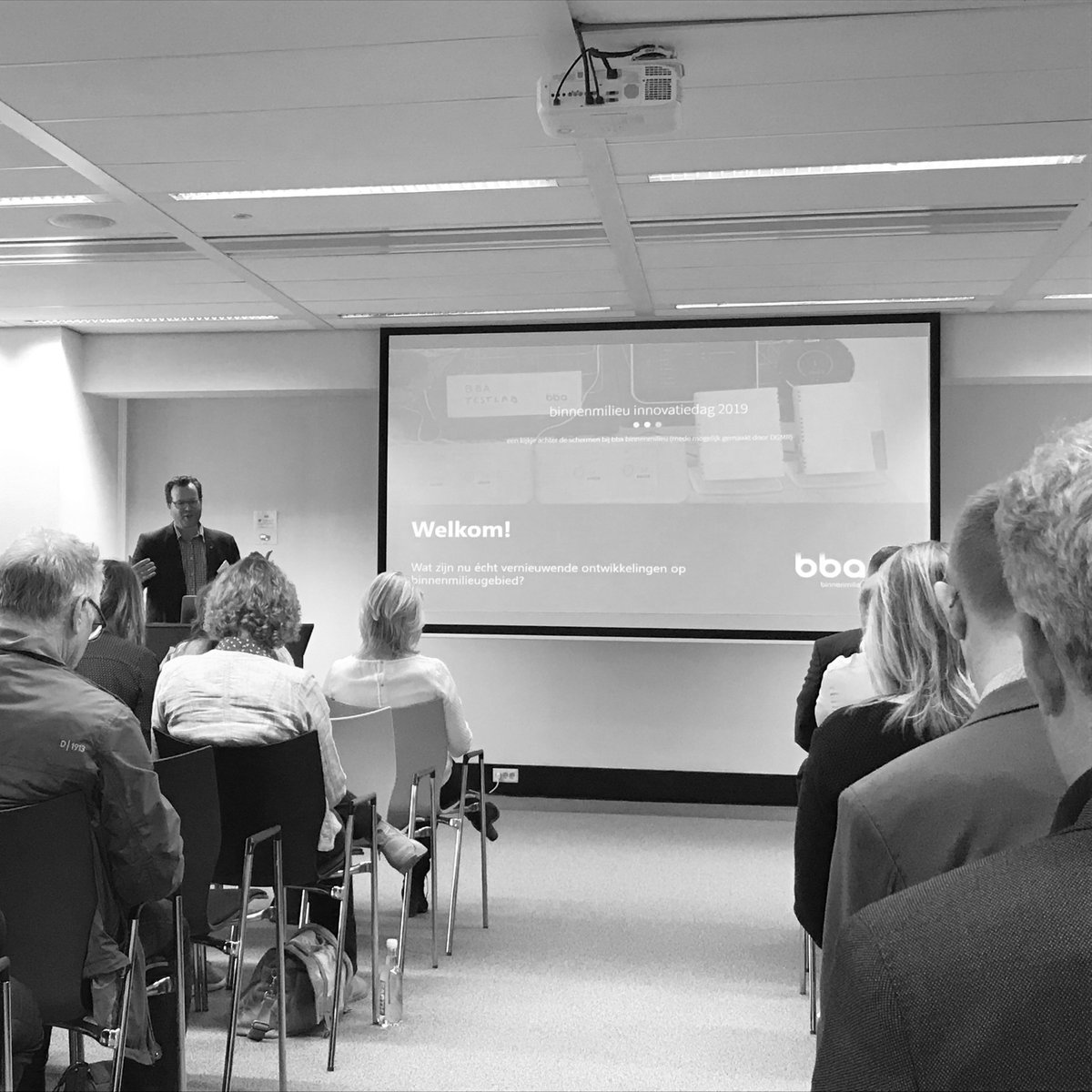 De allereerste binnenmilieu innovatiedag was een groot succes! Lees ons blog hierover. Iedereen bedankt en tot over twee jaar! #bba #dgmr #innovatie #binnenmilieu

binnenmilieu.nl/blog/eerste-bi…