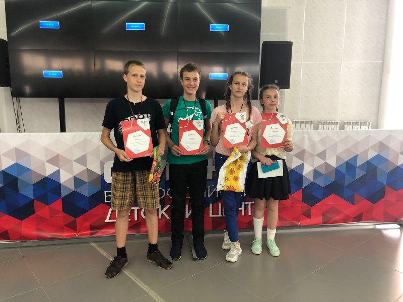 PriazStepi's tweet image. priazovka.ru/obshestvo/eich… Ейчане – победители регионального этапа Всероссийской робототехнической олимпиады