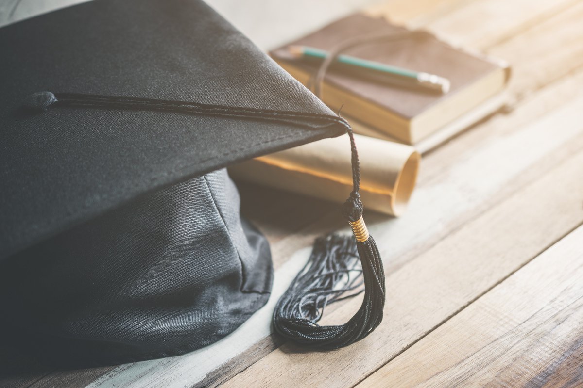 firstcomcu's tweet photo. Do you have college expenses that aren't covered by scholarships or federal loans? Pay for college the smart way with great repayment options and competitive interest rates.
Learn More: https://t.co/tuveMHJ2mm
#CUhappy #CUgrow #CUthrive #financialliteracy https://t.co/jb1RIvn6Kn
