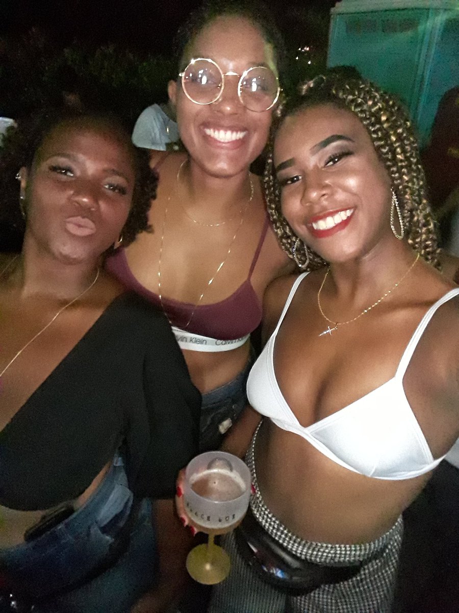 laryylima22's tweet photo. Tbt do nosso sabadão de criolise.. #Blacklux https://t.co/iedfGYY7pC