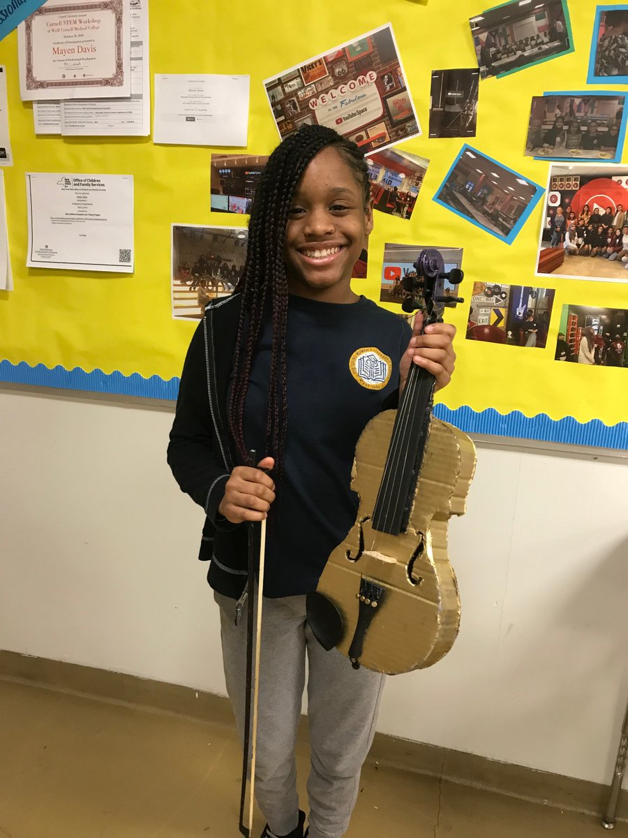 Today 7th graders are presenting DIY instruments to showcase their knowledge on sound waves. Check out Taylor's violin. @StudentLeadNet @AffinityNVHS @NYCSchools #StudentLeadershipNetwork #TYWLSofQueens #TeamCintron  #WeAreAffinity #girlpower