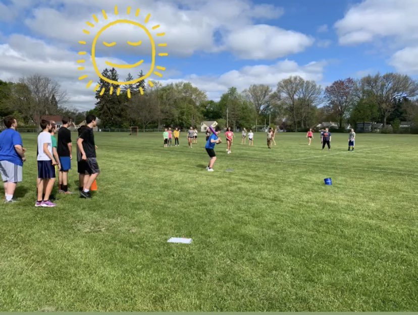 No rain today! @NSyracuseNSJH #pe #outside #sunshine #wiffleball