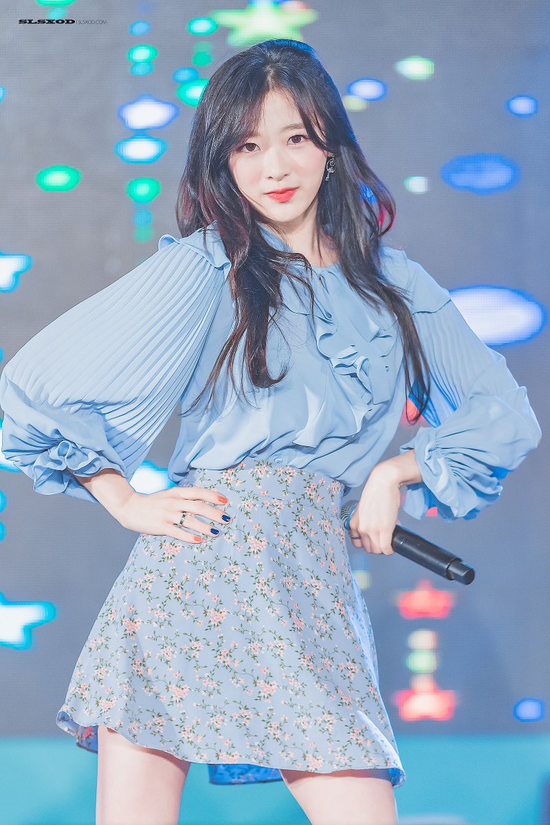 190504 부여 부소산 봄 나들이
#에이프릴 #APRIL <a href="/APRIL_DSPmedia/">APRIL</a>
#진솔 #이진솔 #Jinsol