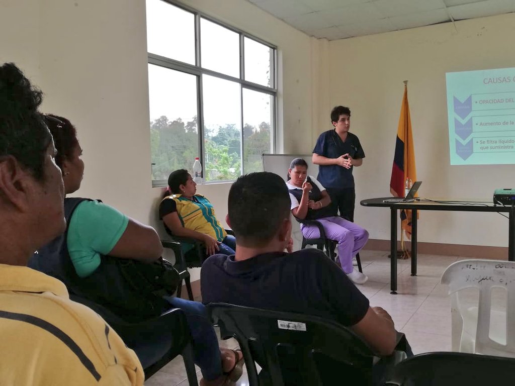 #Esmeraldas | Líderes comunitarios, actores sociales y miembros de los comités locales de salud del distrito 08D01, fortalecen conocimientos sobre prevención en salud ambiental, etapa invernal, ZIKA, salud sexual y salud reproductiva. #MinisterioDeLaVida