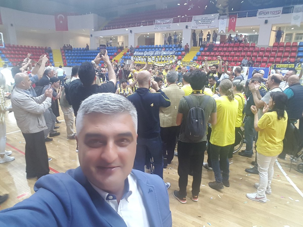 bogac33's tweet photo. Izlemediniz belki haberiniz bile olmadi ama.
Tekerlekli sandalye basketbol da Fenerbahçe şampiyon oldu.
Tessekkurler TRT spor.
#Engelsizspor https://t.co/y5qYiednXu