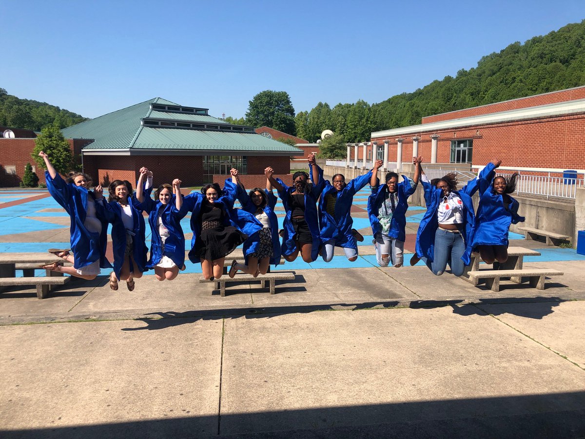 CHSDanceWV's tweet photo. Congratulations to the Class of 2019! Dance IV, thank you for a wonderful 4 years!!  Merde!!!! https://t.co/Um5kDM76gJ