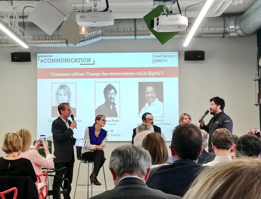 LaFoodTech's tweet photo. #Réservation #livraison #communication : @FoodServiceDDay fait le tour des véritables défis du #digital en #restauration aujourd'hui chez @cometmeetings 🍽️👨‍🍳📲 https://t.co/XkZewRXqnS