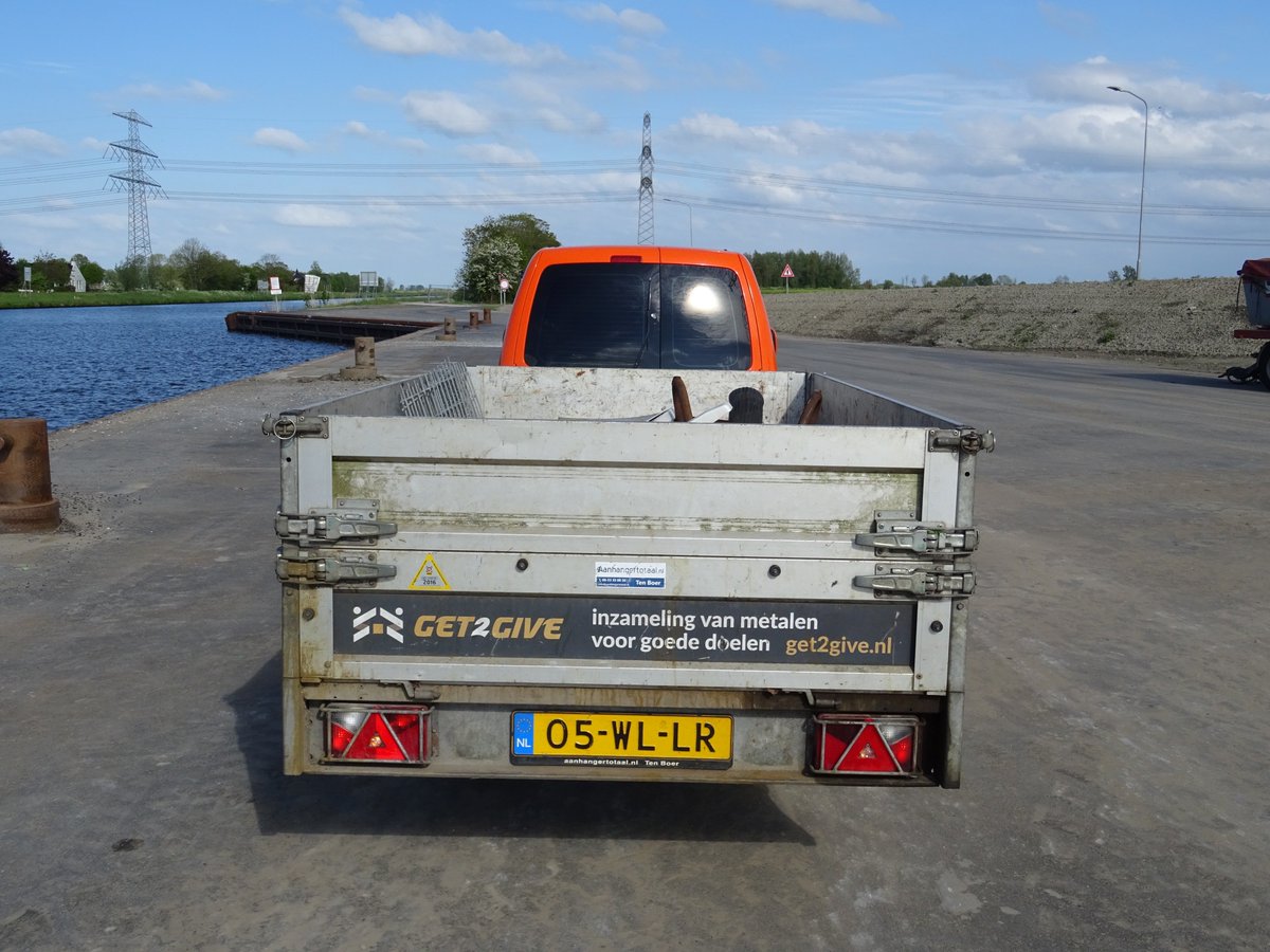Get2GiveAduard's tweet photo. We worden steeds meer zichtbaar met onze opvallende oranje VW Caddy , heeft u ook oud ijzer het is te veel of te zwaar om te brengen naar Snikweg 32 in Aduard [  ma - za ]  dan komen we het graag ophalen. #oudijzer #Aduard #Zuidhorn #Westerkwartier #Oldehove #Reitdiep #Enumatil https://t.co/xJAgTqjDDV