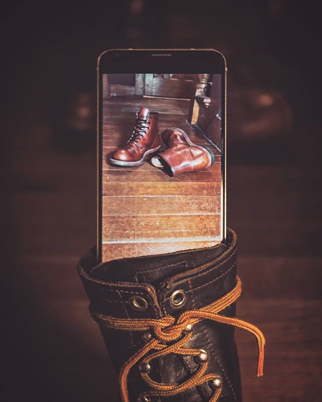 CruelShoes's tweet photo. A quick snapshot of a snapshot.
Used my @redwingshoes loggers as a camera stand to grab a shot of the @redwingheritage Beckmans.
---
--
-
#bootsquad #redwingheritage #redwingboots #myredwings #bootdouchery #ruggedstyle #winnerswearwings #stilllifephotogr… https://t.co/KvlYAVnB01 https://t.co/eG0fhj6OC7