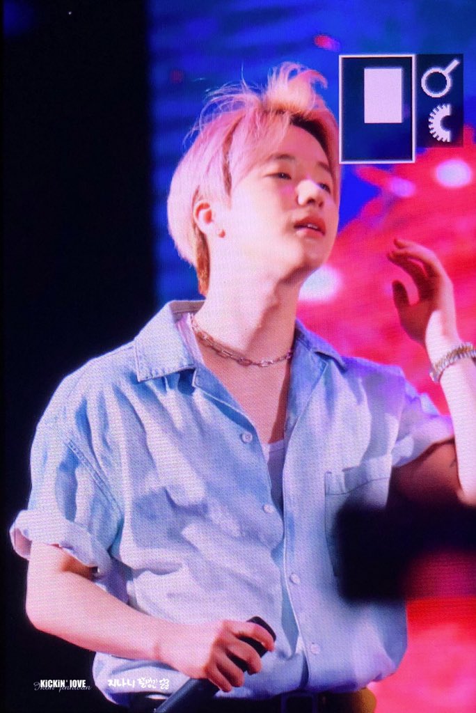 KickinLove0207's tweet photo. 190516 카이스트대학교 💝🦊
#김진환 #진환 #JINHWAN #jay #kimjinhwan #ジナン #iKON 
@iKON_gnani_____ https://t.co/jAXMgPZjEA