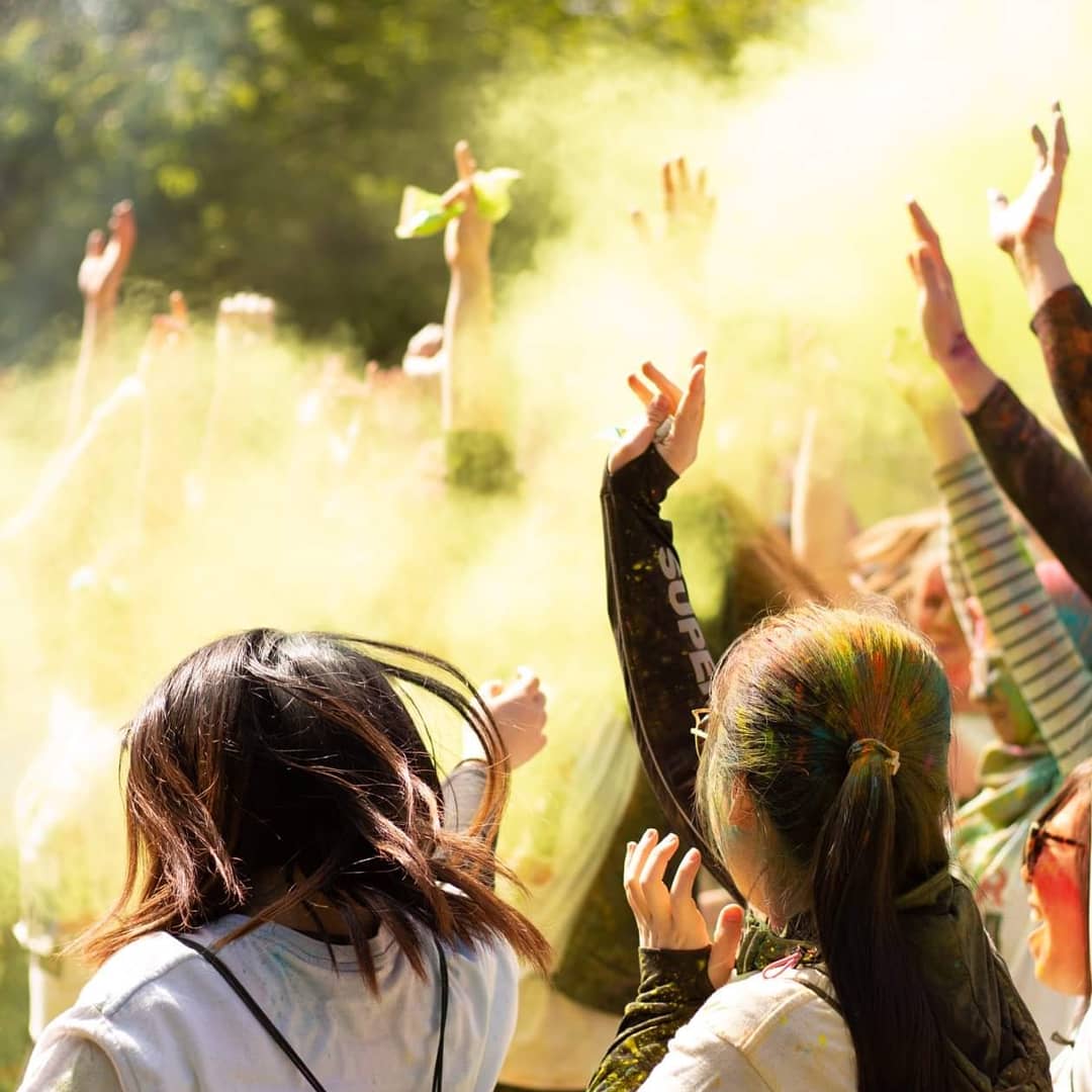 ColourShef's tweet photo. Hello colour runners 🎉🌈

Here are some more photos from the 2019 Sheffield Student Colour Run

We hope you all had a great time ❤️💚💛🧡💙💜

More coming soon to this account. You can find the full album on our facebook page fb/studentcolourrunuk

#studentcolour #run #Sheffield https://t.co/UumaygvIE4